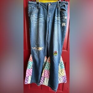American Eagle Outfitters Favorite Boyfriend Blue Patchwork Flare Jeans, Women’s